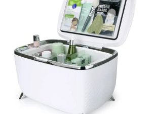 PERSONAL CHILLER Mini Skincare Fridge 6 Liter